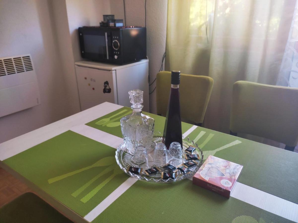 Apartman Hujic บีฮัช ภายนอก รูปภาพ