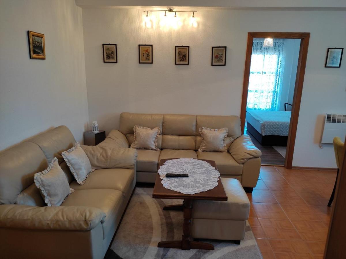 Apartman Hujic บีฮัช ภายนอก รูปภาพ